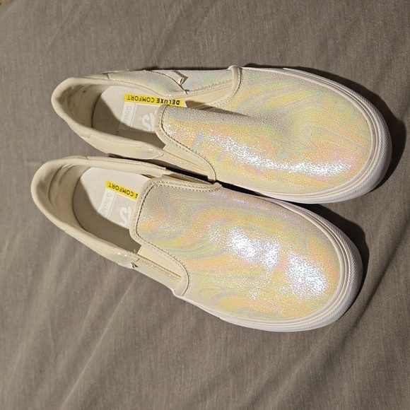 Vans Asher Deluxe 'Iridescent Grey' VN0A3TL6VUW - Picture 1 of 9